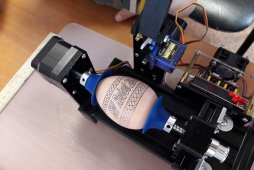 Яйцебот Принтер для росписи пасхальных яиц на Arduino UNO